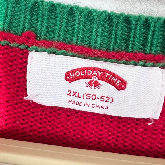 🎄|•HOLIDAY TIME•| Cow Christmas Sweater Size 2XL (50-52) - Picture 5 of 8